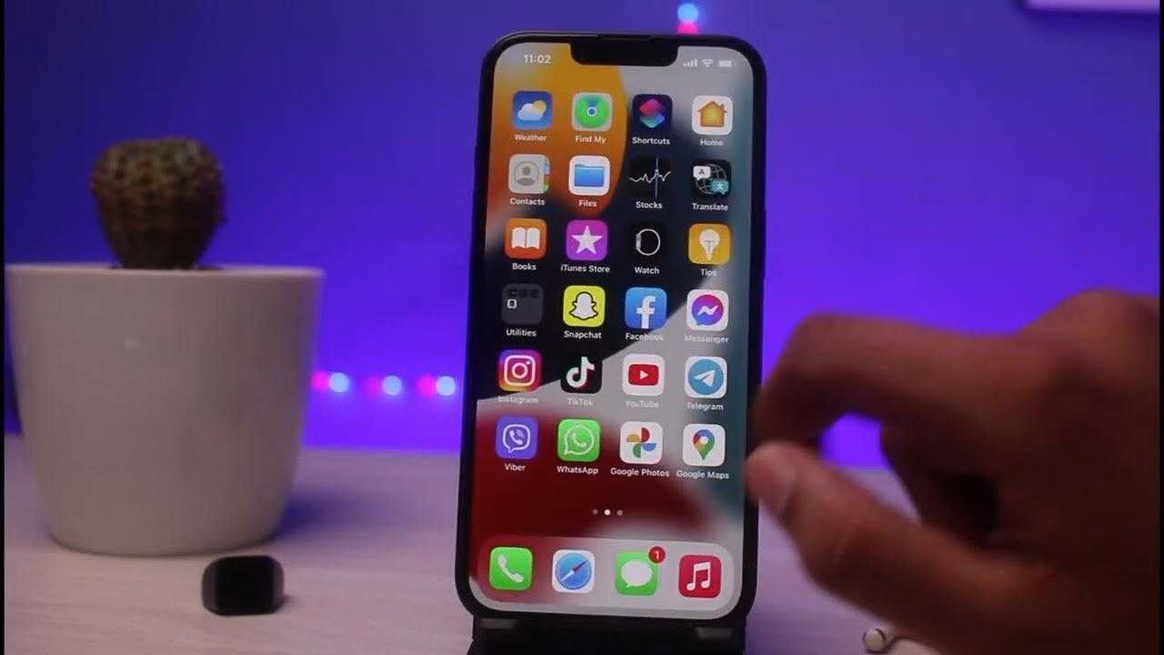 iOS 16.1 добавит процент заряда батареи для всех iPhone с Face ID