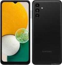 Экран смартфона с голосовым ассистентом Яндекс на Android