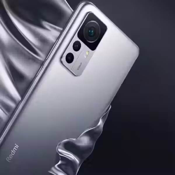 162271 phones news xiaomi 12t pro leak shows 200mp snapper and familiar design image1 rbdldhq72c large