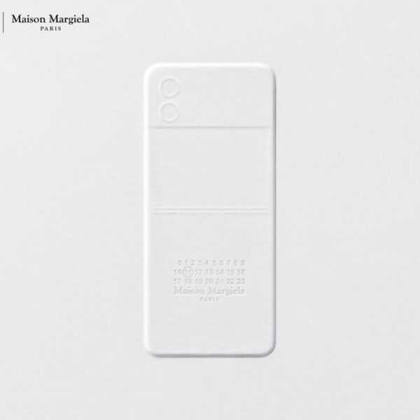 Samsung опубликовала тизер Galaxy Z Flip 4 Maison Margiela Edition