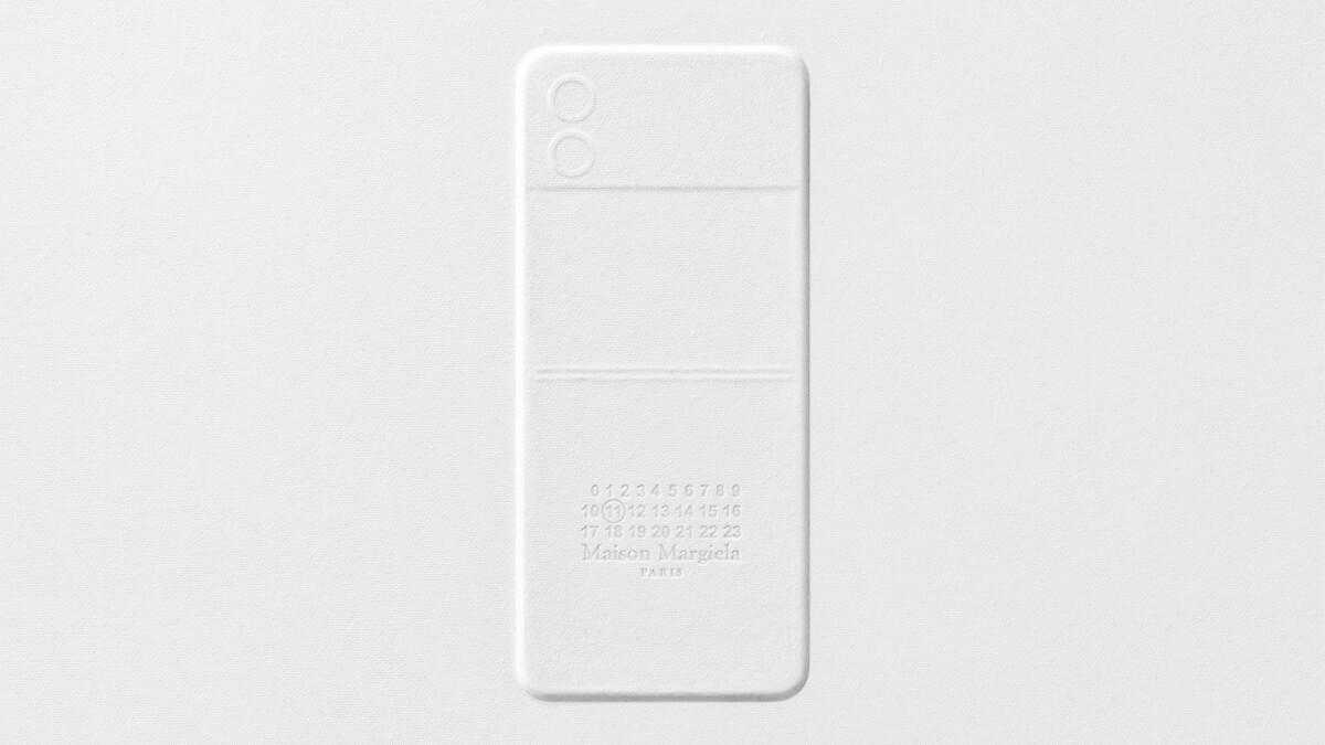 Samsung Galaxy Z Flip4 Maison Margiela Edition