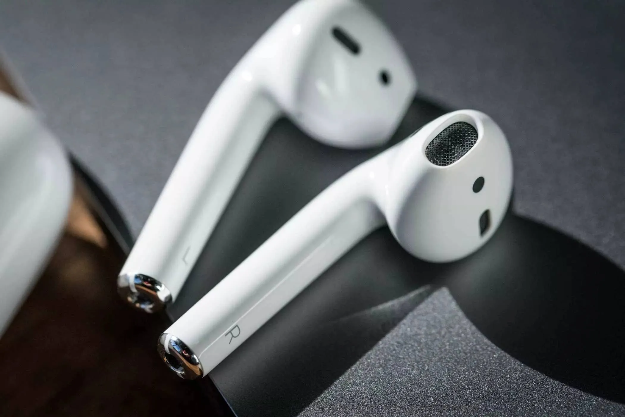 iOS 16: как использовать AirPods, чтобы лучше слышать окружение