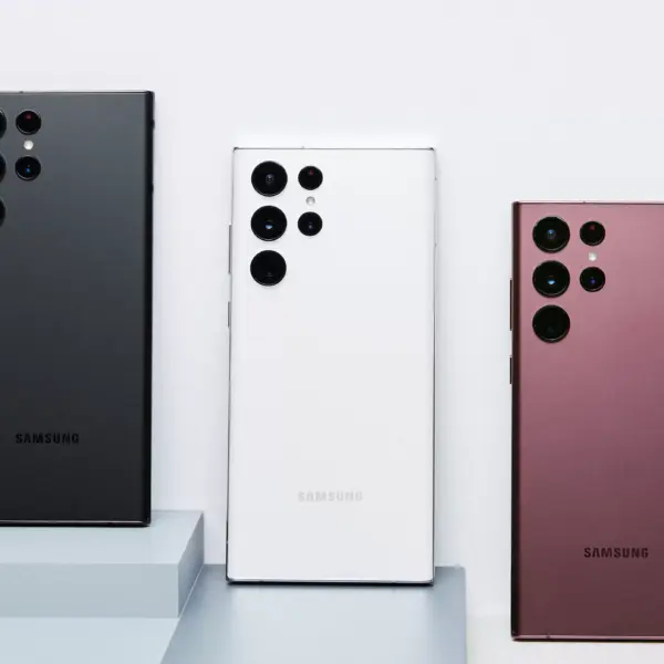 Samsung Galaxy S23: утечка макетов (611ef224bfa3cd079f168ffeeeddf35c)