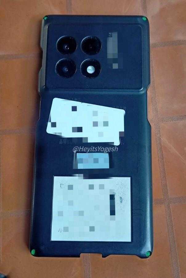Фото экрана OnePlus 11R подтвердили общий дизайн (gsmarena 003 2022 12 31T082022.832)
