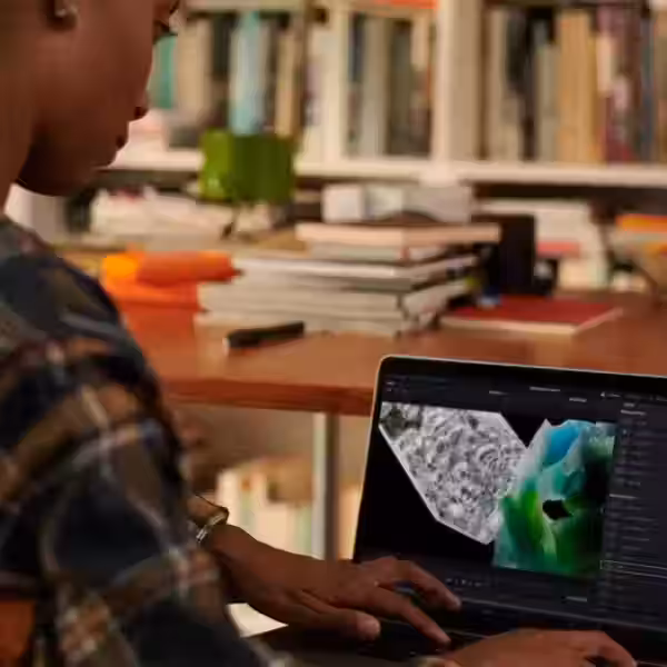 Apple MacBook Pro M2 Pro and M2 Max lifestyle 230117 big.jpg.large 2x