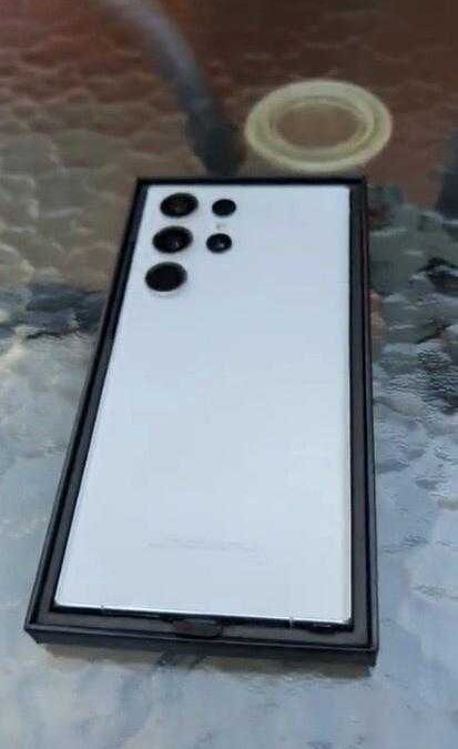 Задняя крышка Samsung Galaxy S23 Ultra с камерами