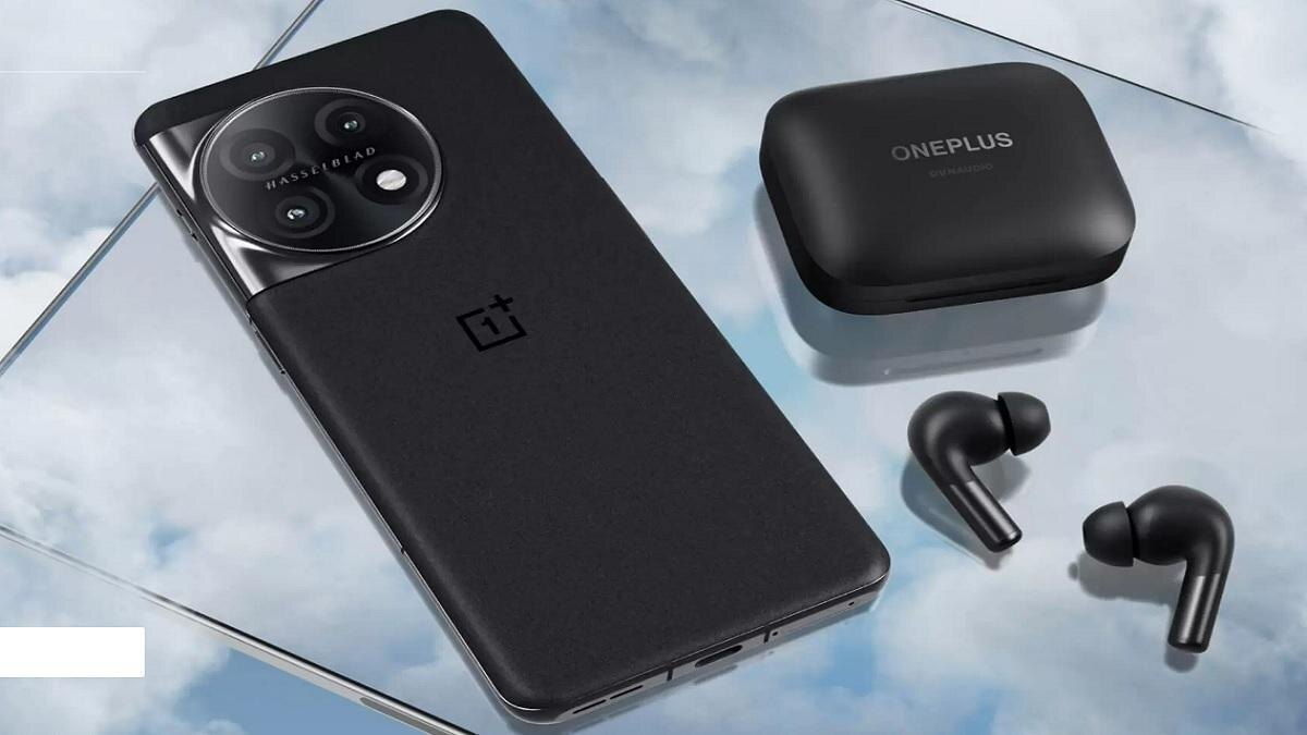 Камера смартфона OnePlus Ace 2 с четырьмя объективами и логотипом Hasselblad на задней панели