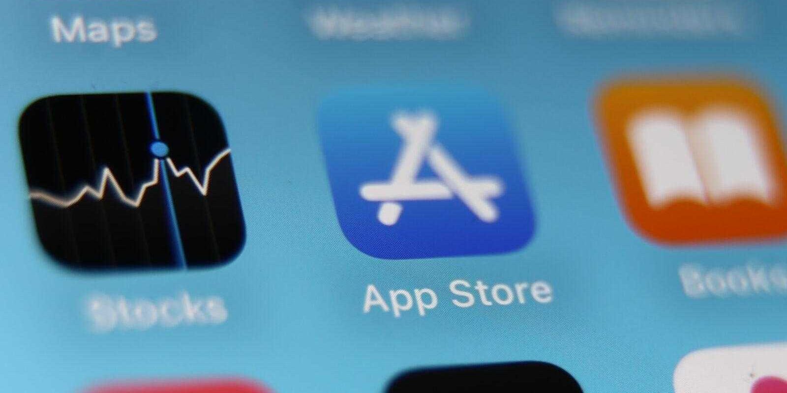 В США могут обязать Apple дать разрешение на загрузку приложений для iOS со сторонних магазинов 2 Apple