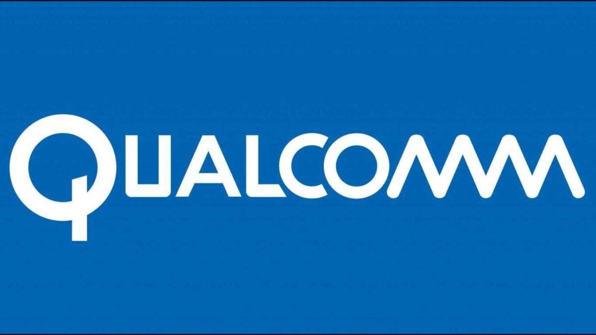 логотип Qualcomm на синем фоне с текстом