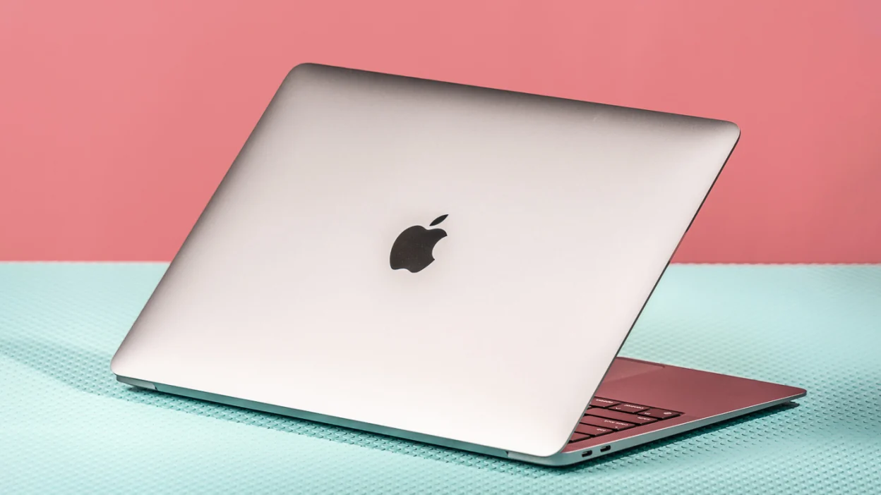 15-дюймовый Apple MacBook Air представят в начале апреля (hero image)