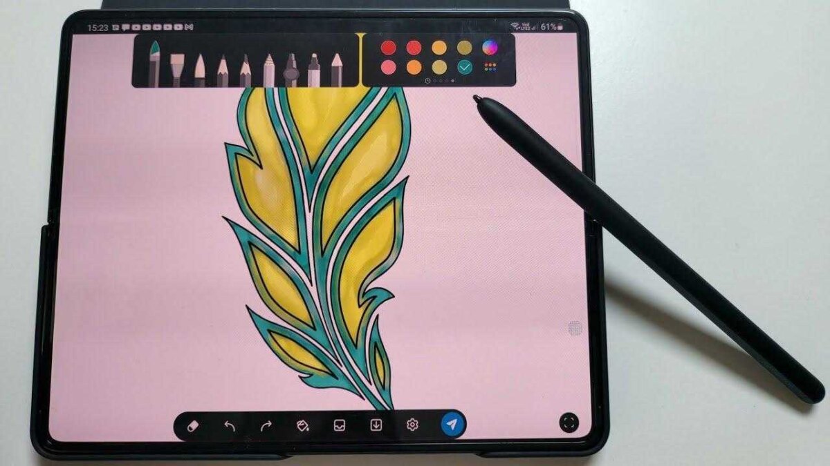 Samsung Galaxy Z Fold 5 не получит слот для S Pen 4 Samsung