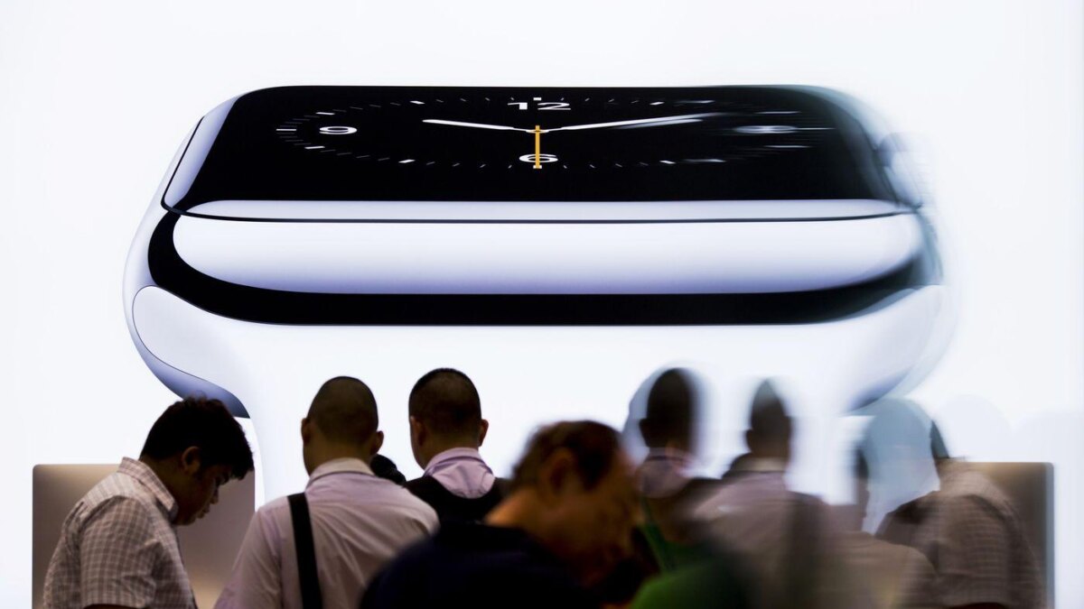 Обзор умных часов Apple Watch на презентации