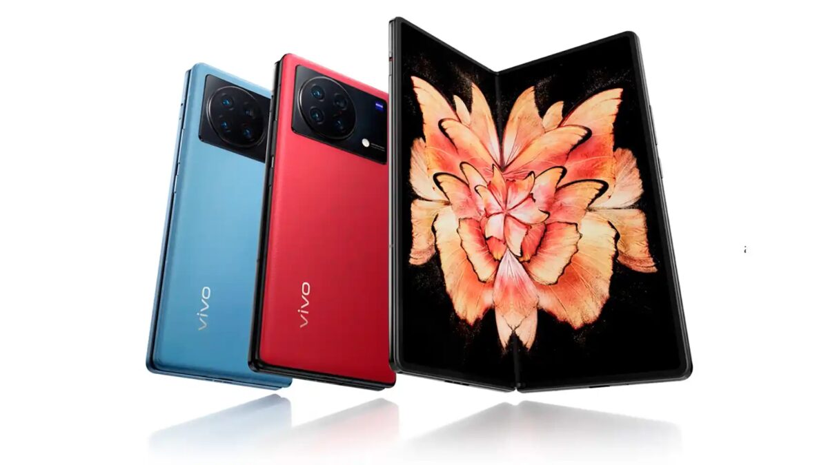 Vivo X Fold 2 раскрытая демонстрация дисплея и задней камеры