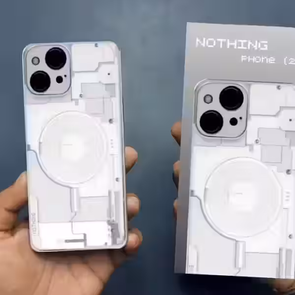 Nothing Phone (2)