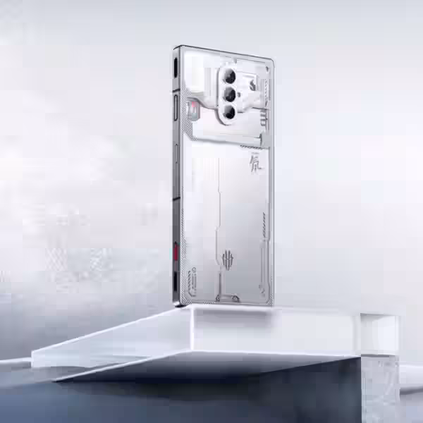 Nubia Red Magic 8 Pro Transparent Silver Edition