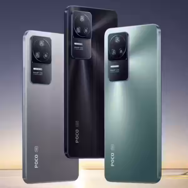 Три смартфона Poco F5 Pro с разными цветами вид сбоку