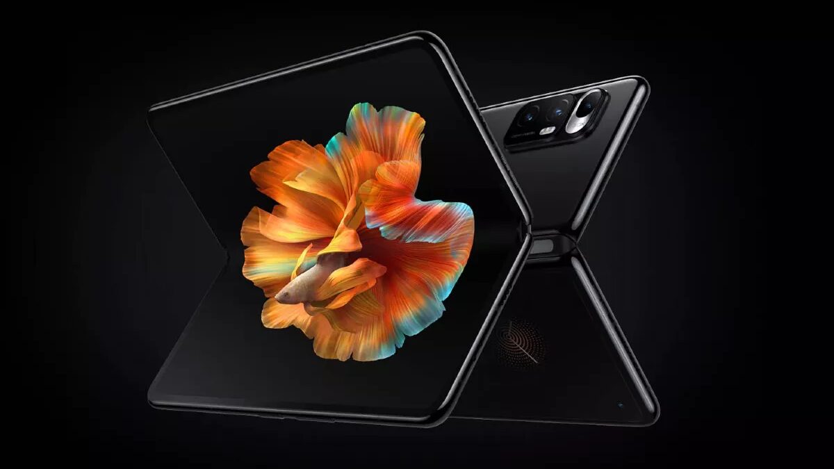 Складной смартфон Samsung Galaxy Z Flip в открытом виде