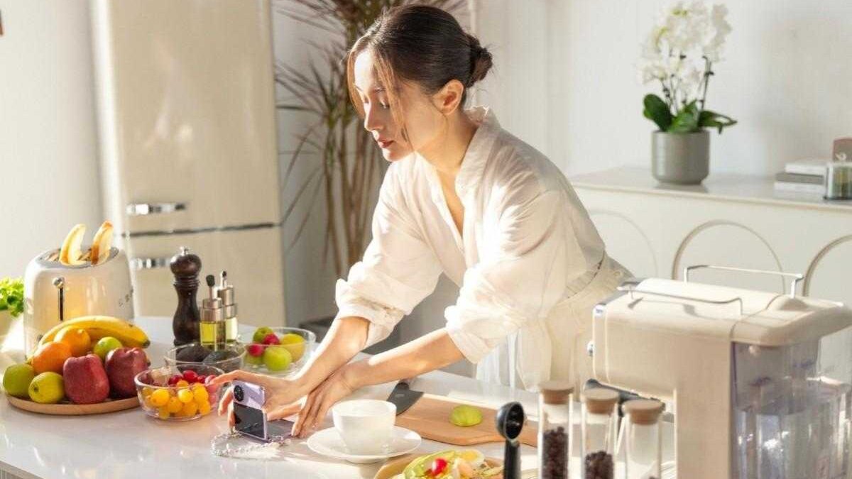 Vivo X Flip появился на официальных фотографиях 6 Vivo