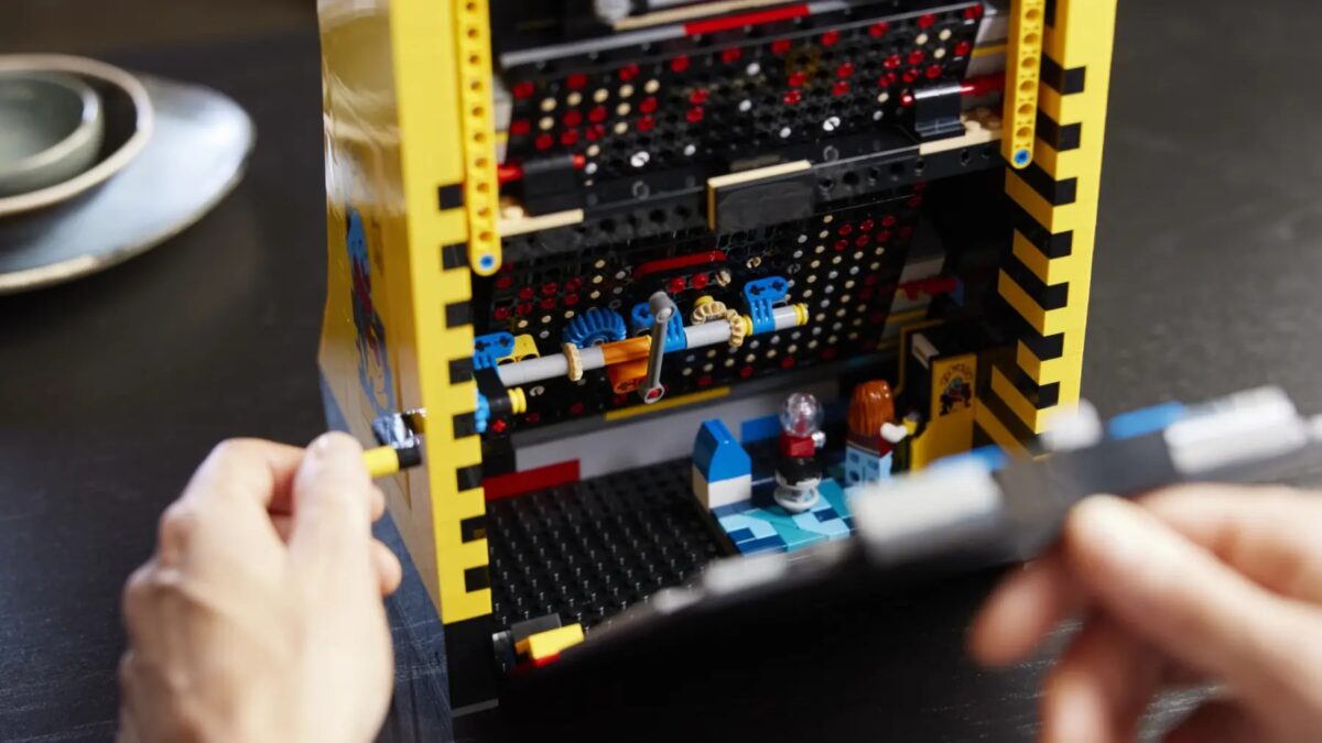 Lego представил набор Pac-Man Arcade 7 Lego