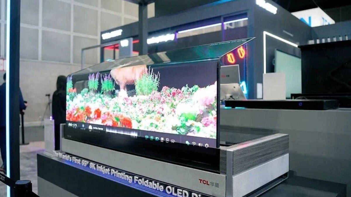 TCL представил 47,5-дюймовый автомобильный изогнутый дисплей 4 TCL