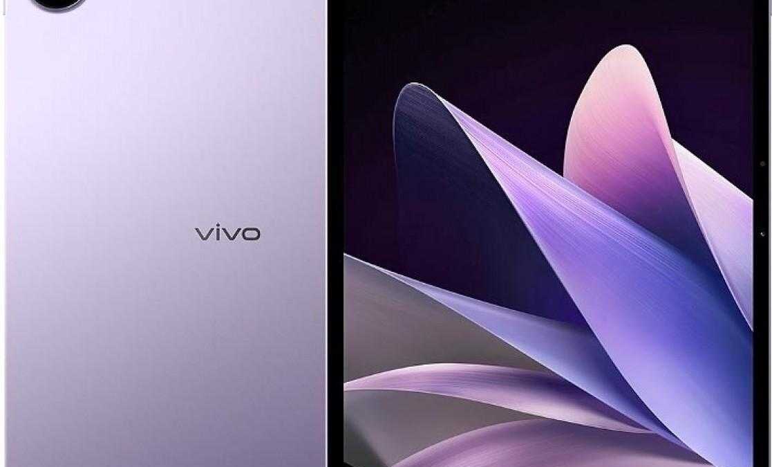 Вид сбоку на планшет iQOO с крупным дисплеем