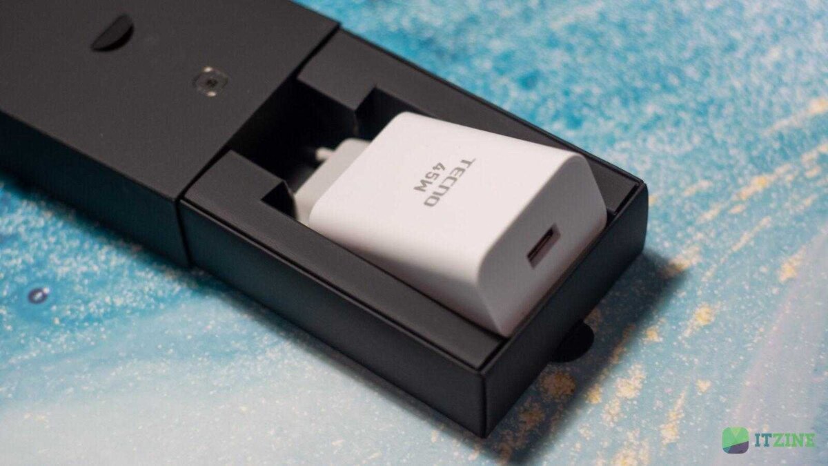 tecno phantom v fold itzine.ru 60