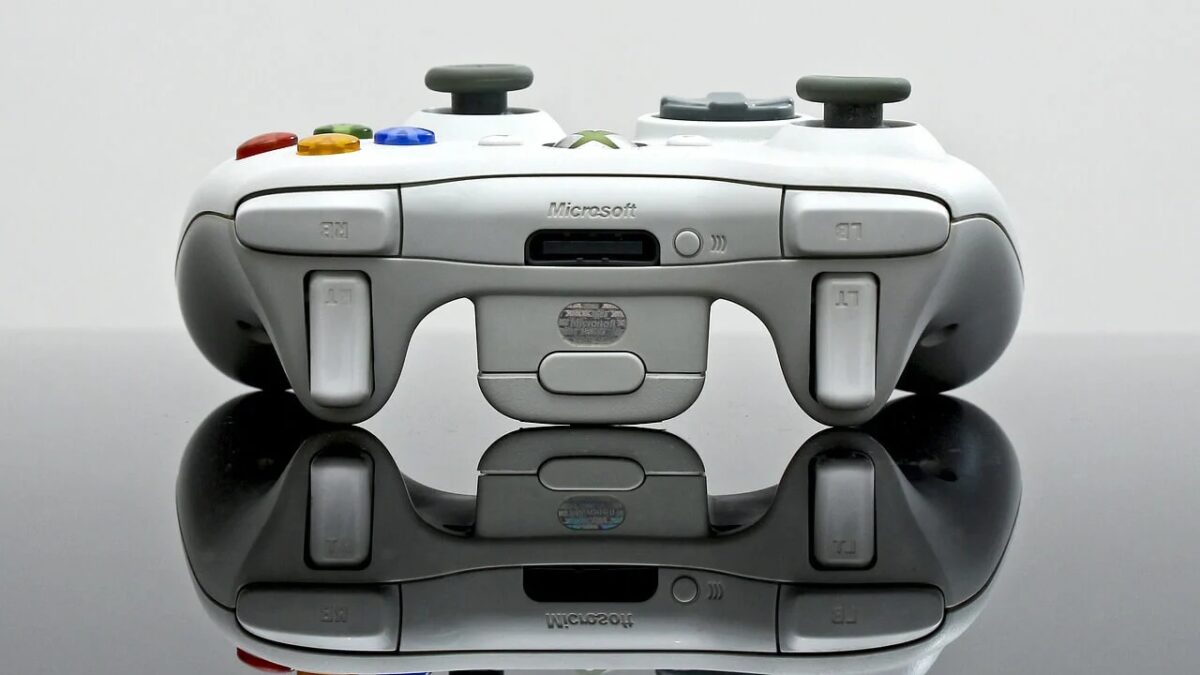 Как превратить Xbox One в домашний ПК? 6 xbox controller white