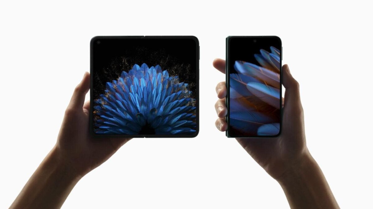 Onleaks и Smartprix презентуют новые рендеры складного смартфона OnePlus V Fold 6 1 8 e1687269935139