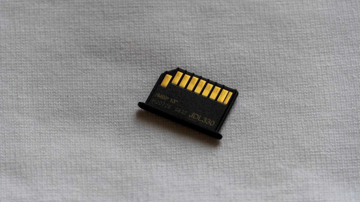 Обзор Transcend JetDrive Lite 330 1TB: как добавить места в MacBook Pro 15 jetdrive lite 1tb itzine.ru 17