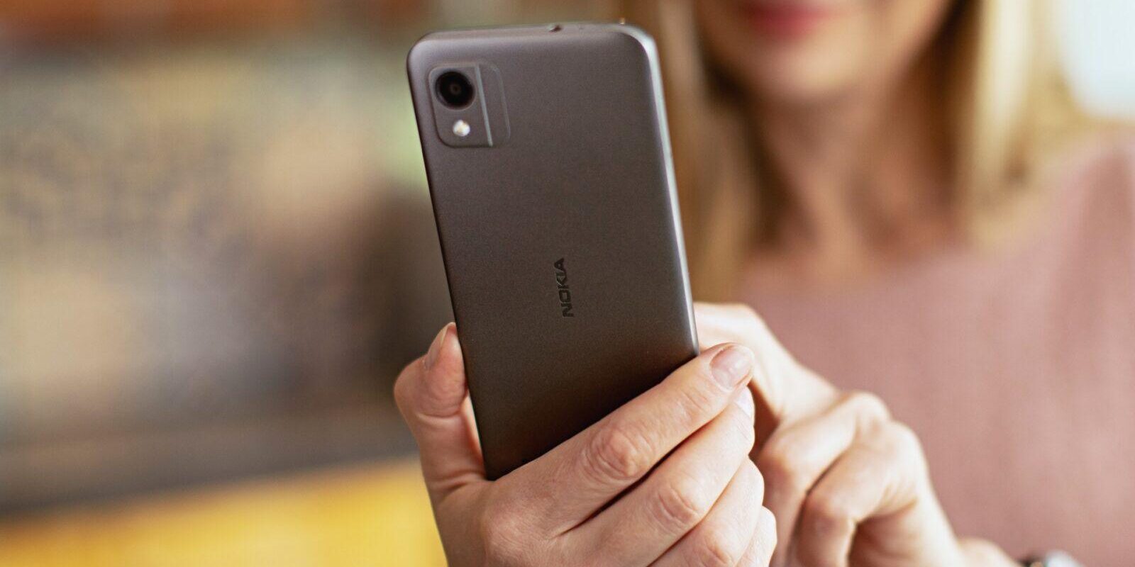 Nokia выпустила бюджетные смартфоны C110 и C300 3 Nokia
