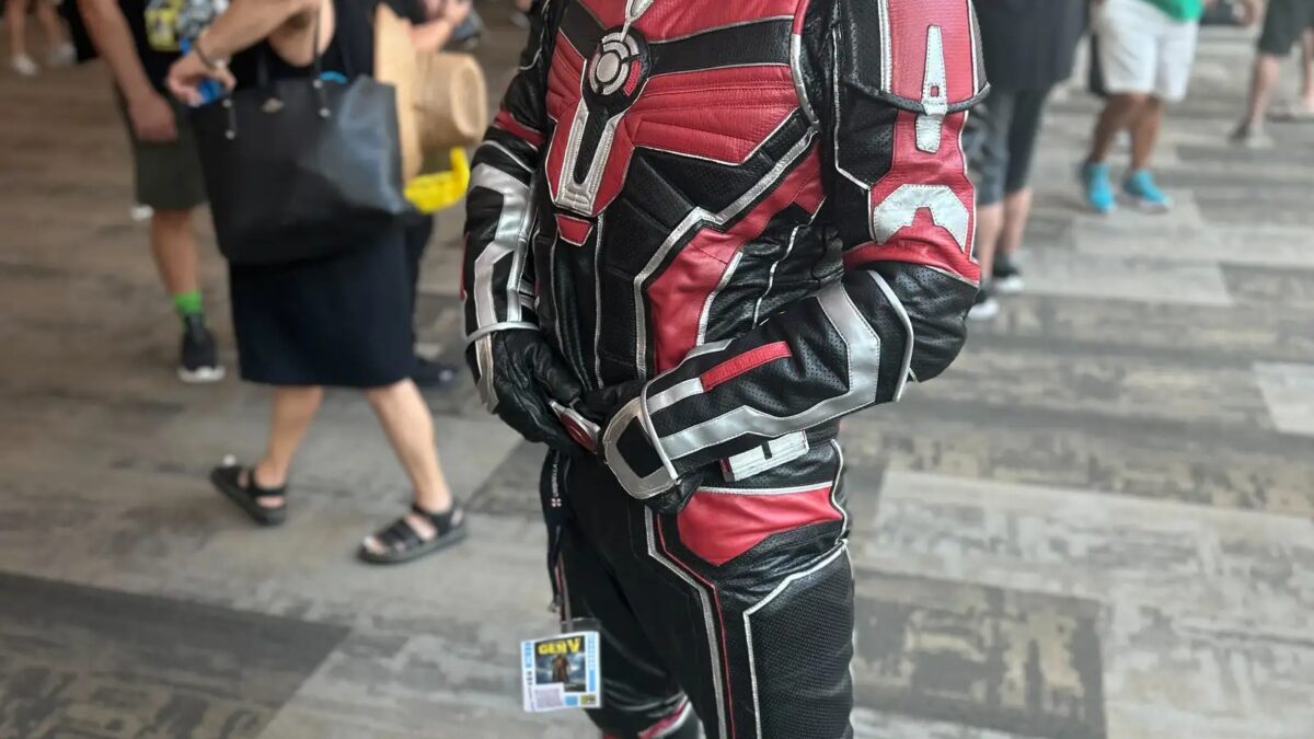 Самый удивительный косплей с Comic-Con 2023 в Сан-Диего 77 2bea09d5b3ac4652e969b37de33b0db4.jpg