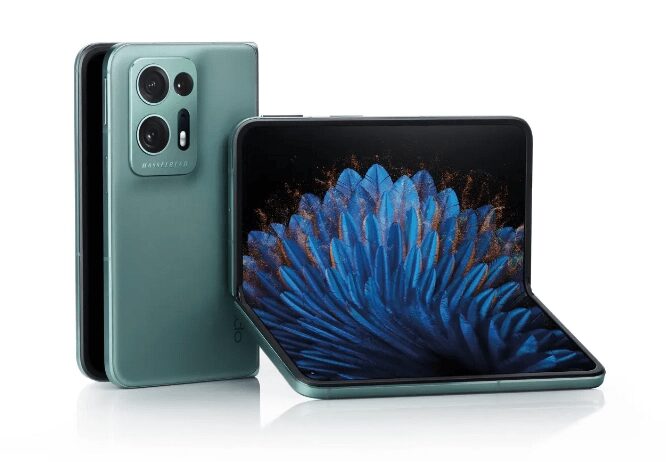 Складной смартфон OnePlus Open с двумя дисплеями и тремя камерами спереди и сзади