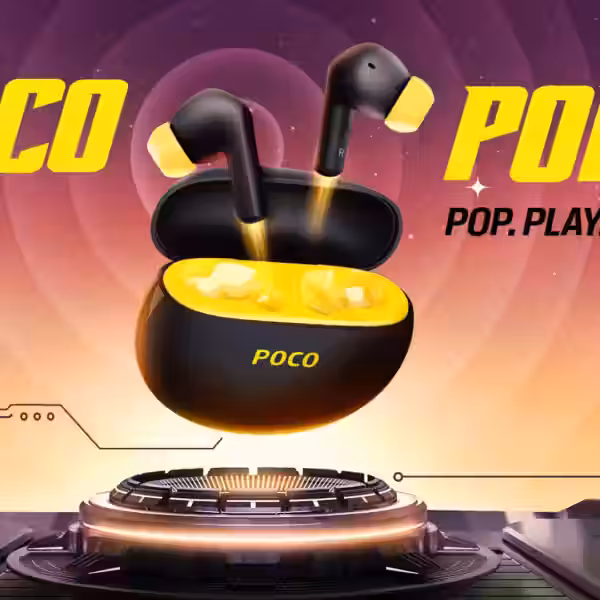 Черные беспроводные наушники Poco Pods с желтой внутри