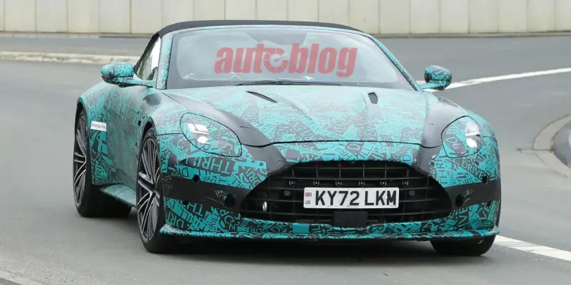 Шпионские фотографии Aston Martin Vantage Volante демонстрируют новый дизайн (aston martin vantage volante 002 copy)