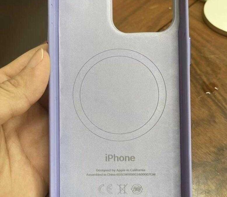 Слух: новый кожаный чехол для Apple iPhone 15 получит название "FineWoven" 12 Apple