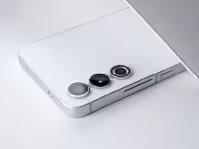 Samsung Galaxy S24 и Galaxy S24+ с плоским дизайном в стиле рендера
