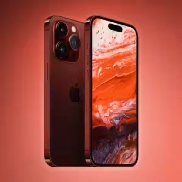 Apple iPhone 15 Pro: задняя панель и кнопки, видны размеры кнопки действия на чехле