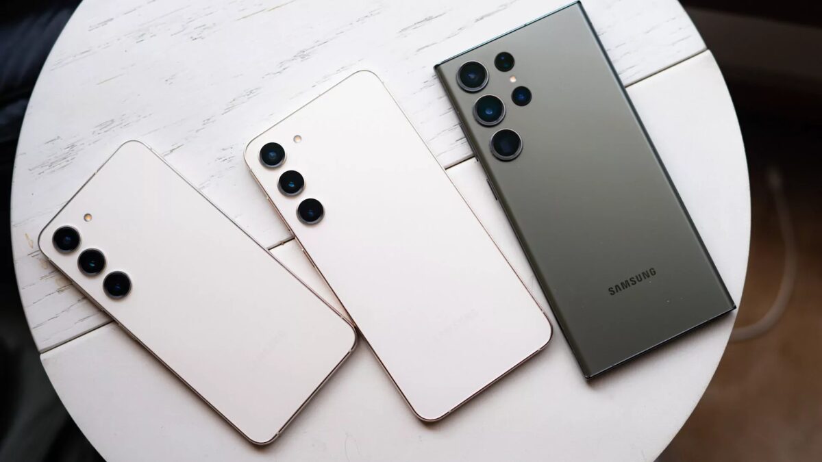samsung galaxy s23 series family photo.jpg