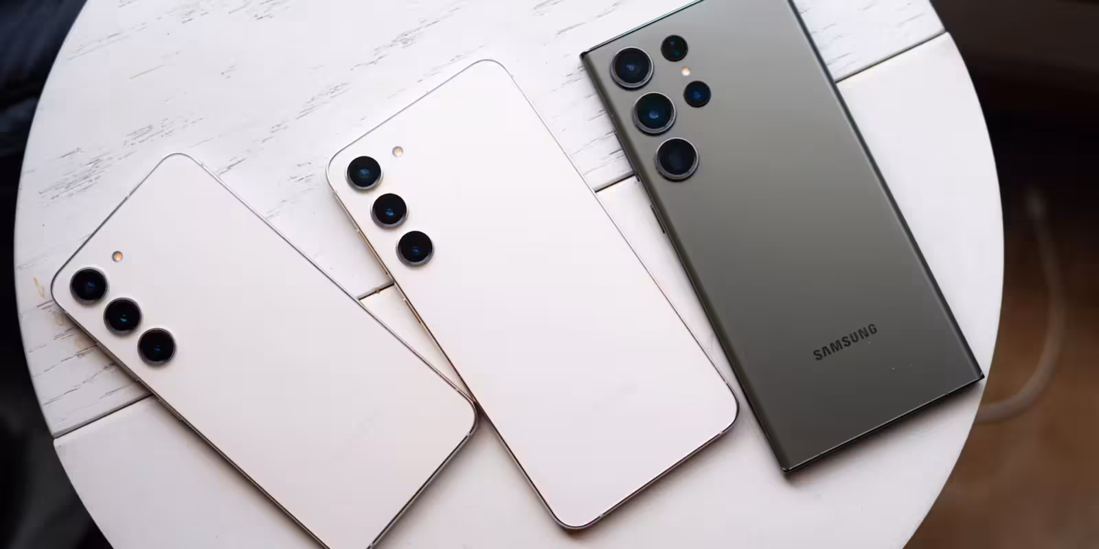 Бета-версия One UI 6 наконец-то доступна для серии Galaxy S23 2 samsung galaxy s23 series family photo.jpg