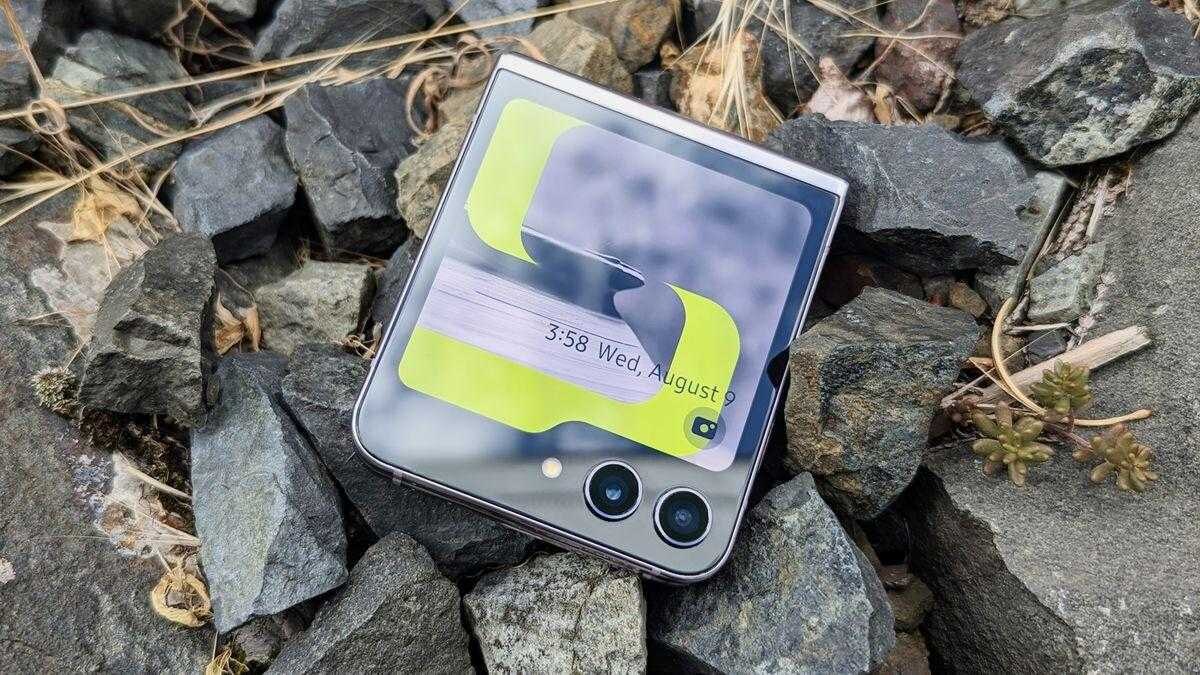 Samsung исправил ошибки в работе мини-дисплея Galaxy Z Flip5