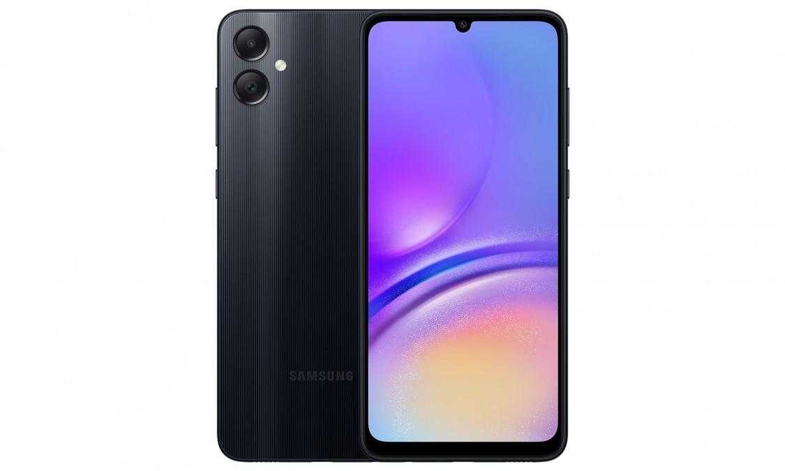 Смартфон Samsung Galaxy A05 с двумя камерами сзади и дисплеем спереди