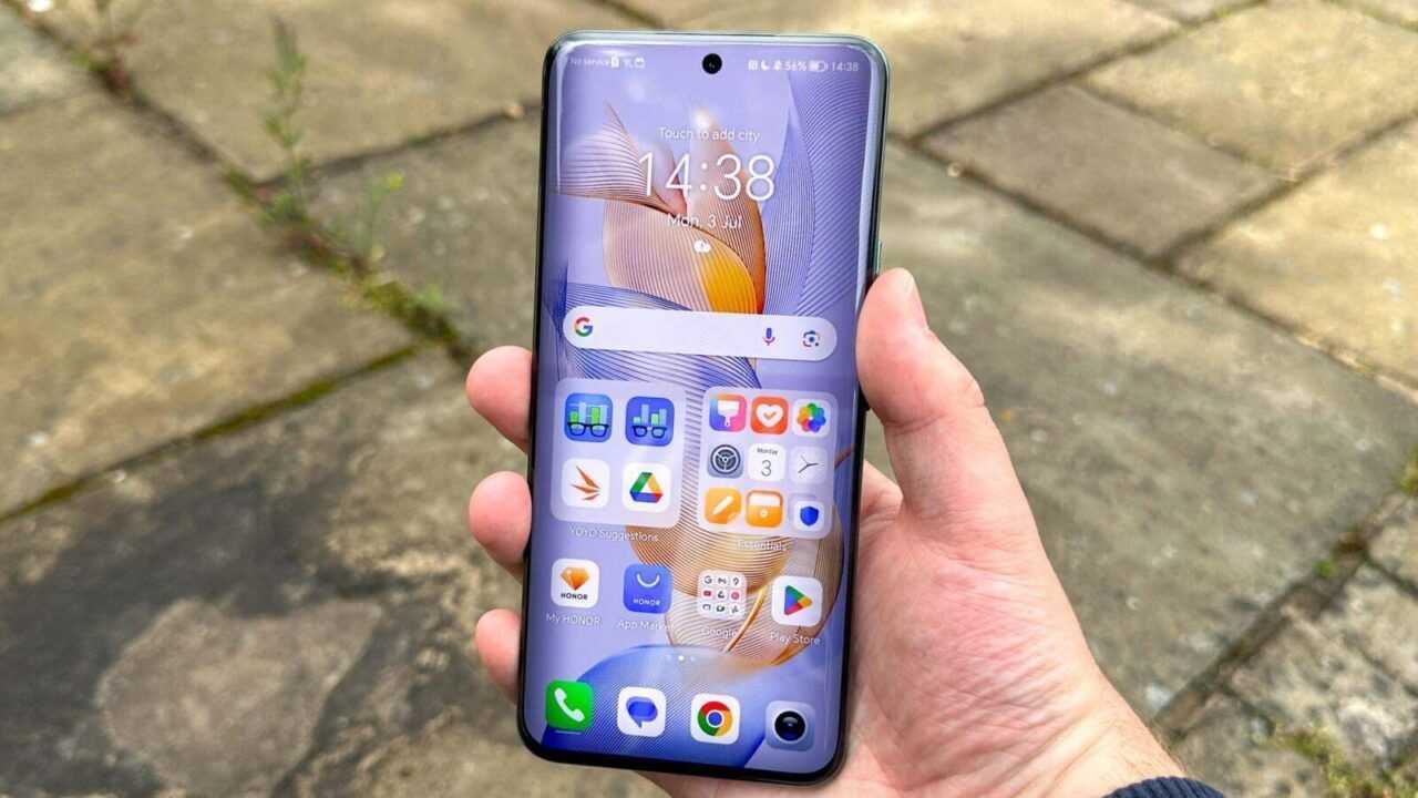 Honor 90 в России: Технические Характеристики и Предварительные Заказы в МТС