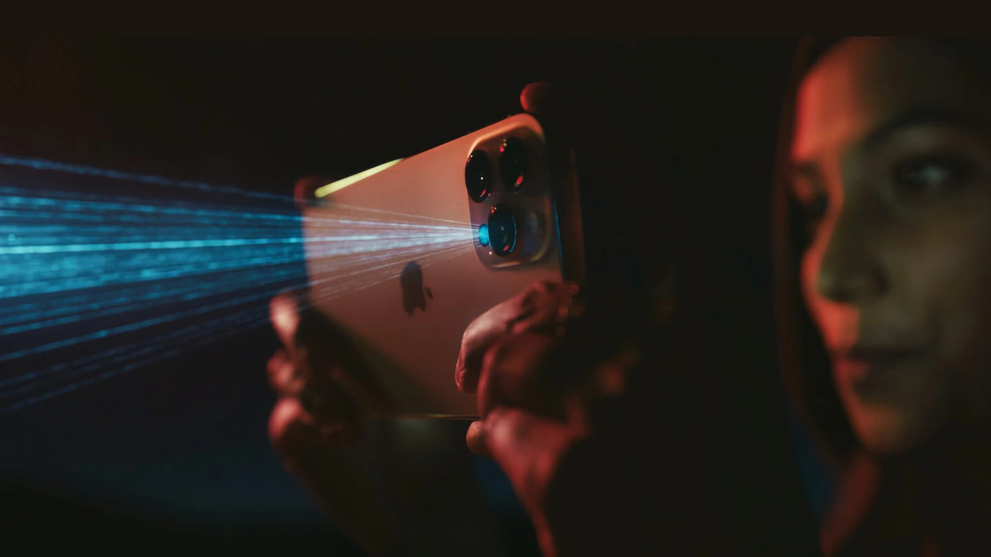 Будущий iPhone Ultra получит трёхмерную камеру для пространственных снимков и видео (o7rqfuve5ybn)
