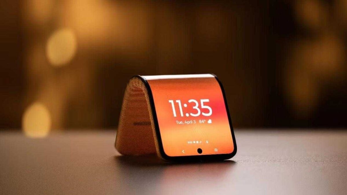 Умные часы Motorola с гибким экраном и интерфейсом