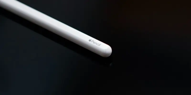 В Apple Pencil 3 появится функция замены магнитного наконечника (apple pencil 3 rumored to include magnetic tip replacement feature)