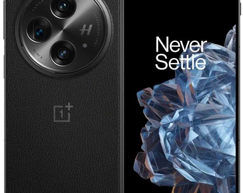 Смартфон OnePlus Open спереди и сзади крупный план