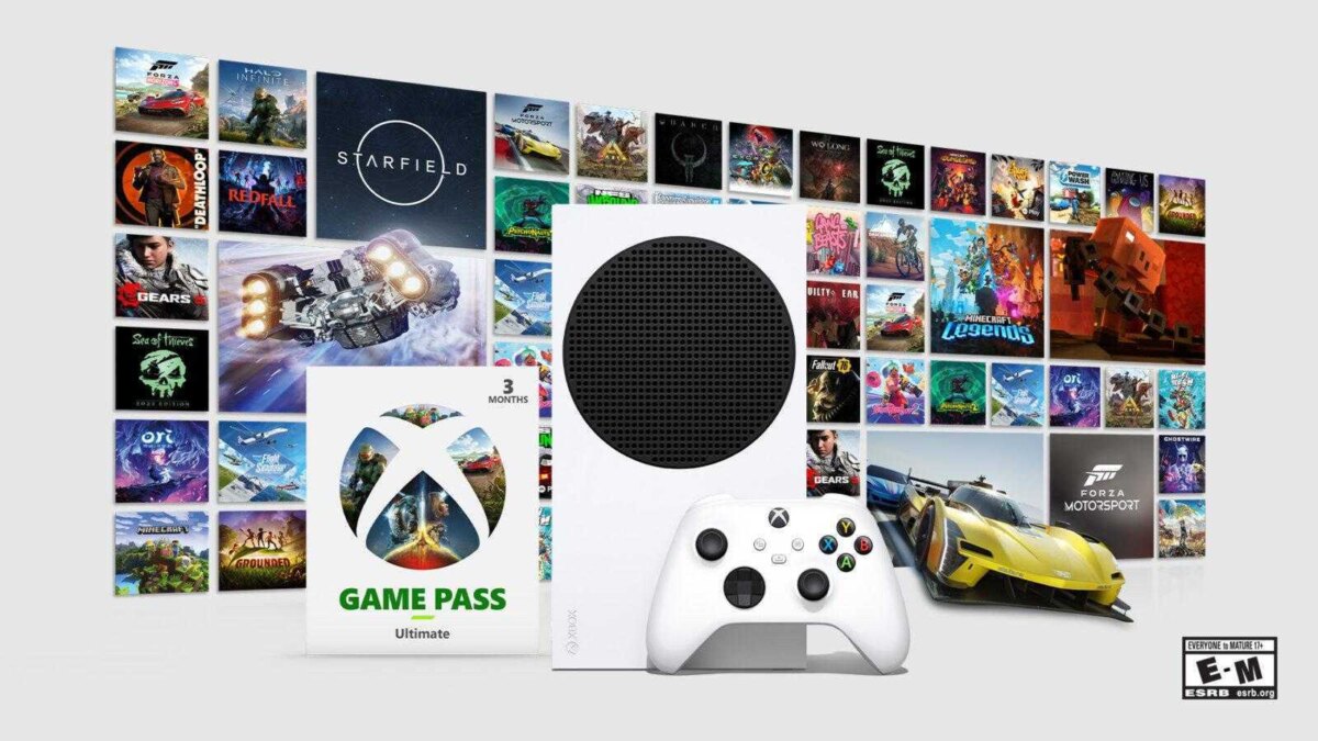 Игровая консоль Xbox Series S с контроллером и комплектом игр