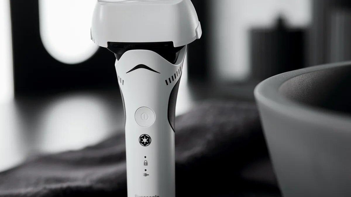 Электробритва Panasonic в дизайне штурмовика Star Wars
