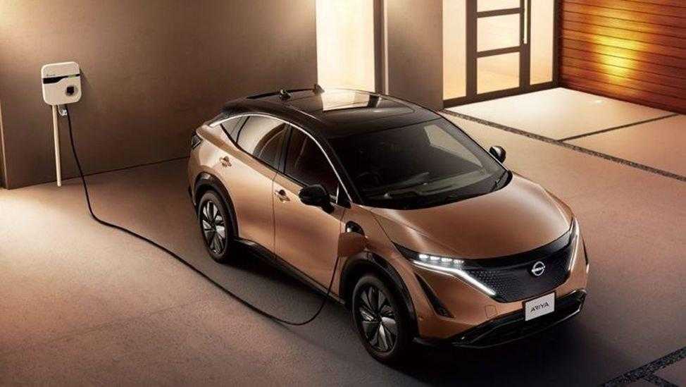 Toyota и Lexus начинают внедрять зарядные разъемы Tesla 2 photo 2023 10 20 09 38 11