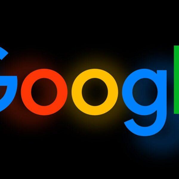 Компания Google провела плановое обновление браузера Chrome (google logo feature slack)